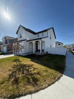 featured image of 41 E Ferndell St