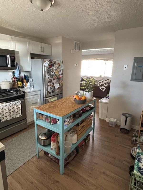 2145 Oakridge Dr #C - Photo 2 of 13