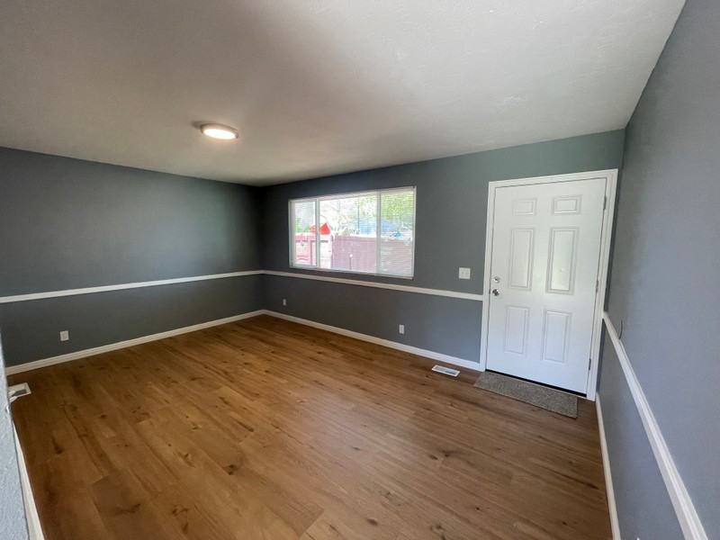 2861 W Cayenne Dr - Photo 2 of 24