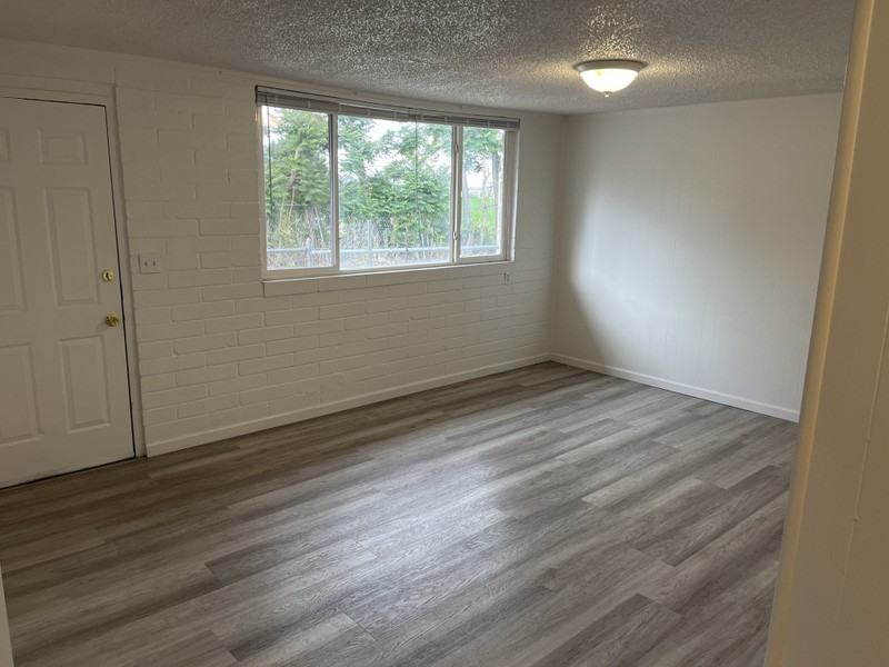 980 Sw #02 - Photo 2 of 5
