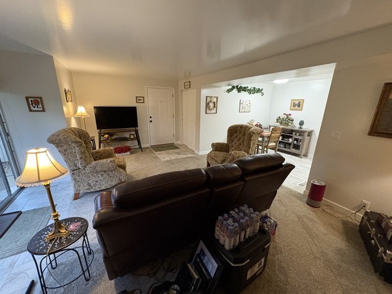 1302 Sw #43 - Photo 3 of 12