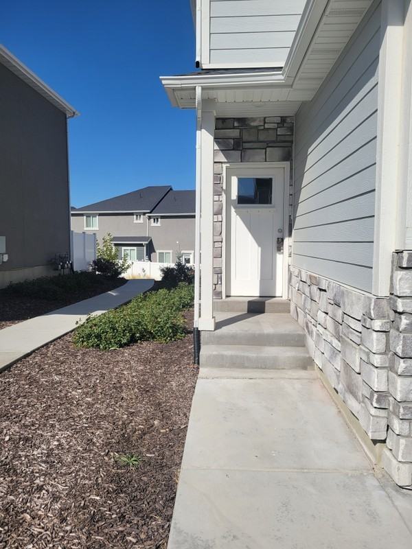 4895 E Lake Corner Dr - Photo 3 of 40