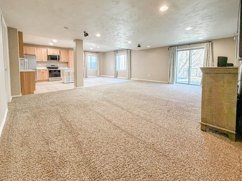 963 Sage Ln - Photo 6 of 14