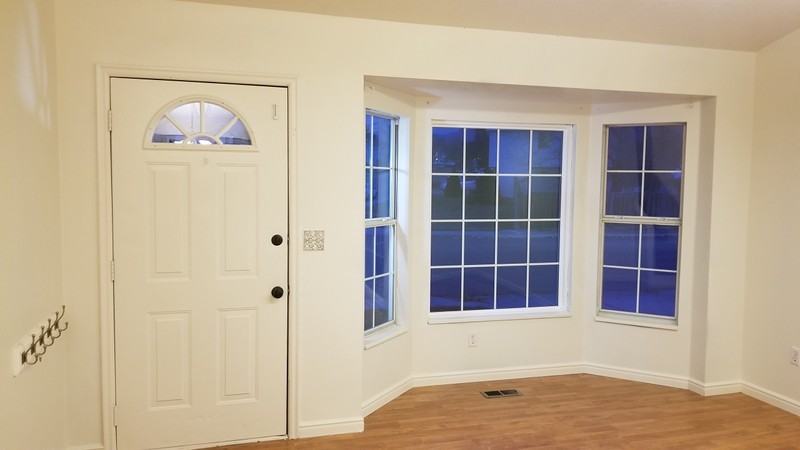2343 N Sunset Dr - Photo 2 of 23