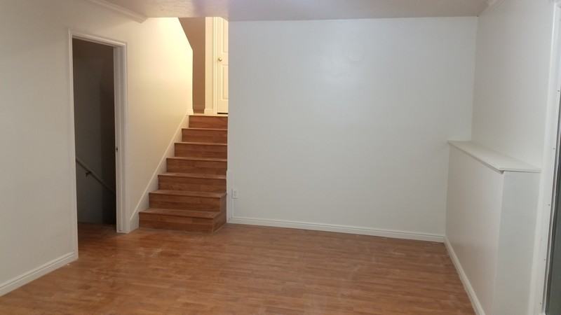 2343 N Sunset Dr - Photo 3 of 23