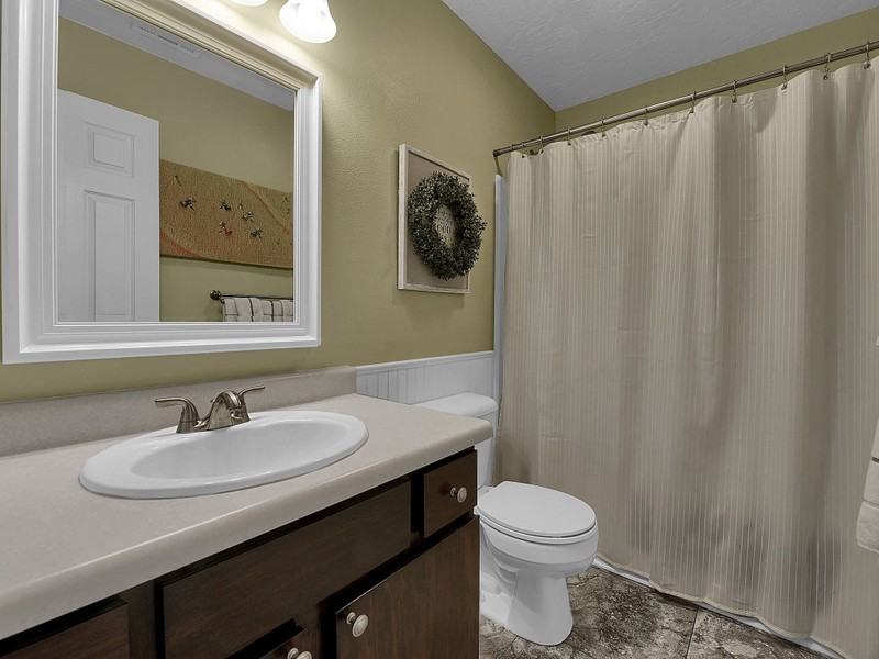 256 N Bliss Ct - Photo 5 of 19