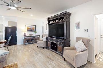 1030 S Canyon Ave - Photo 3 of 21