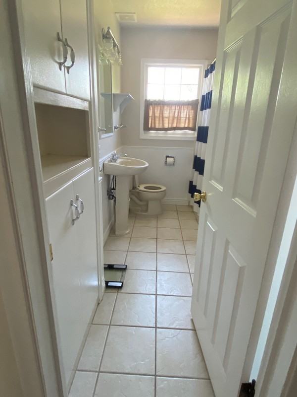 1237 Cross St - Photo 7 of 15