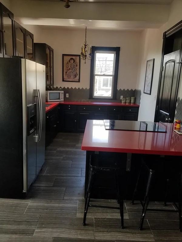674 E 6th Ave - Photo 5 of 14
