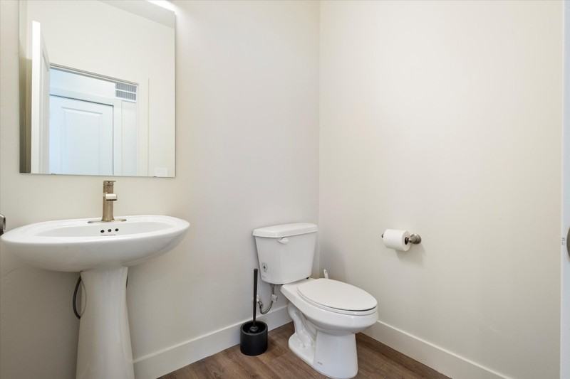 10637 S Stavanger Dr - Photo 4 of 37