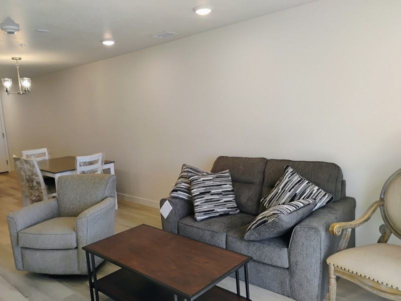 1032 E St #601B - Photo 4 of 20