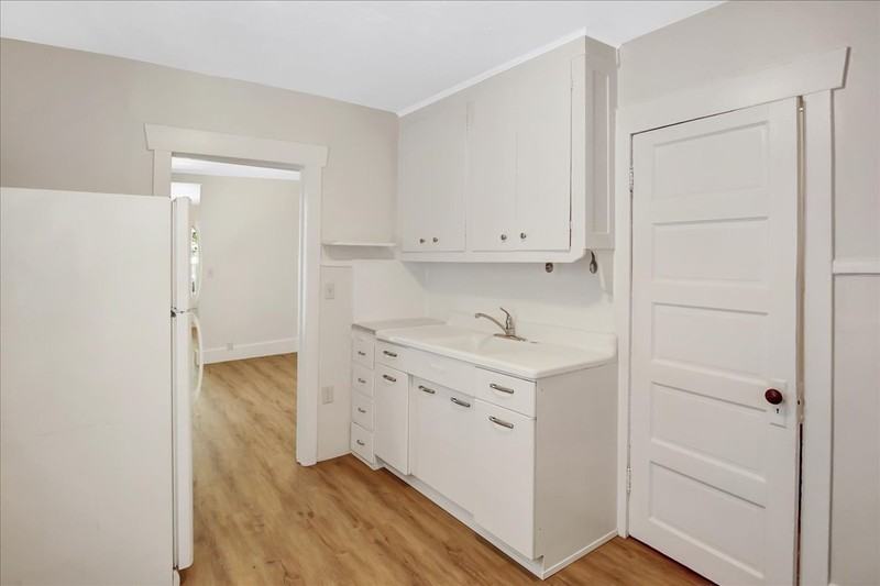 157 W Paxton Ave #1 - Photo 3 of 10