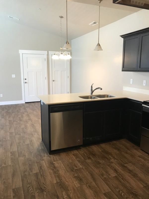 1717 N Exchange Park Rd - Photo 6 of 25