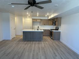 featured image of 1402 N Meadow Ln #2