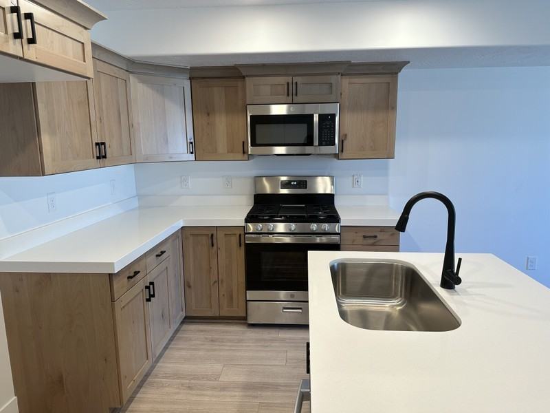 1402 N Meadow Ln #2 - Photo 4 of 11