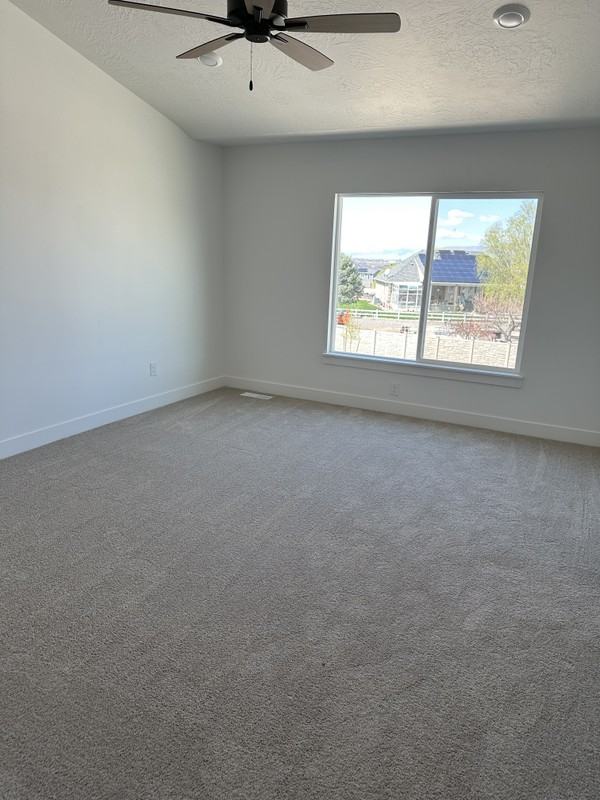 1402 N Meadow Ln #2 - Photo 5 of 11