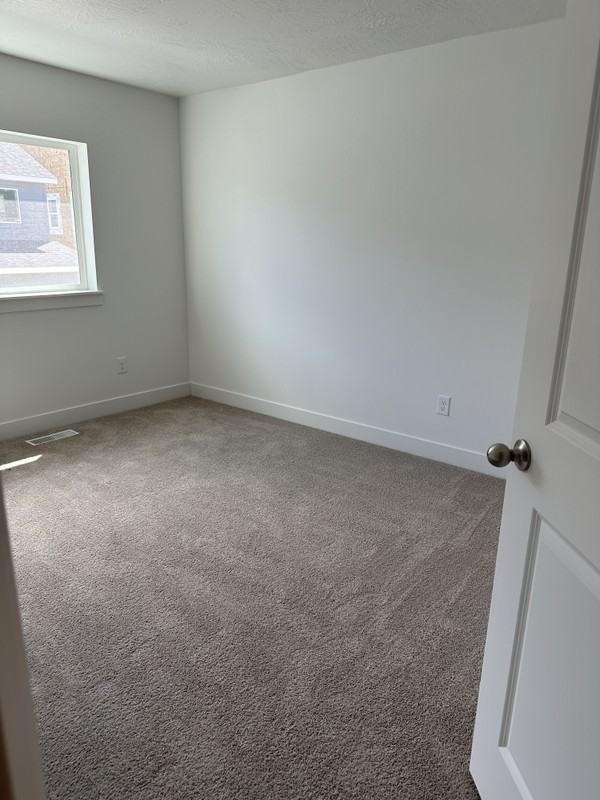1402 N Meadow Ln #2 - Photo 6 of 11
