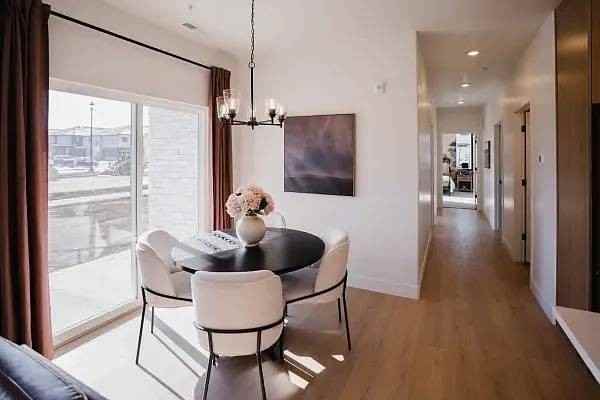 837 Se #302 - Photo 3 of 13