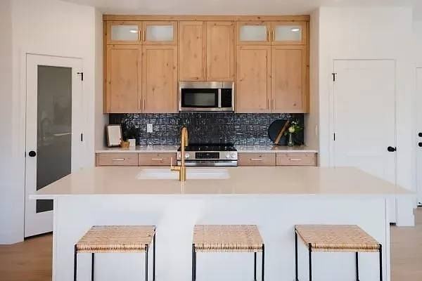 837 Se #302 - Photo 5 of 13