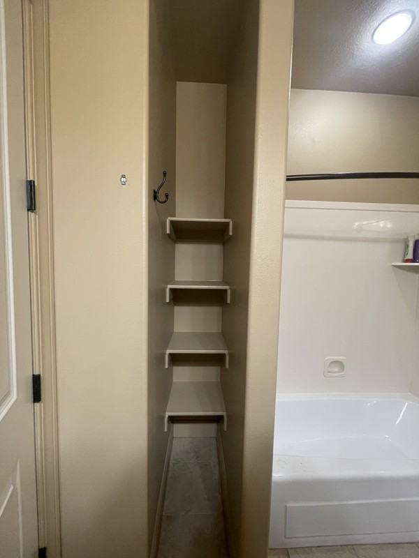 954 Nw - Photo 4 of 11