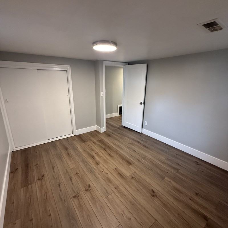 2027 S St #2 - Photo 4 of 10