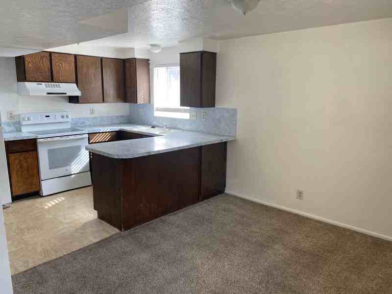 2340 Nw #1 - Photo 2 of 12