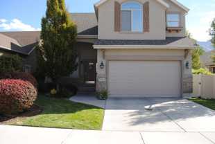 9735 S Bluffside Dr - Photo 1 of 1