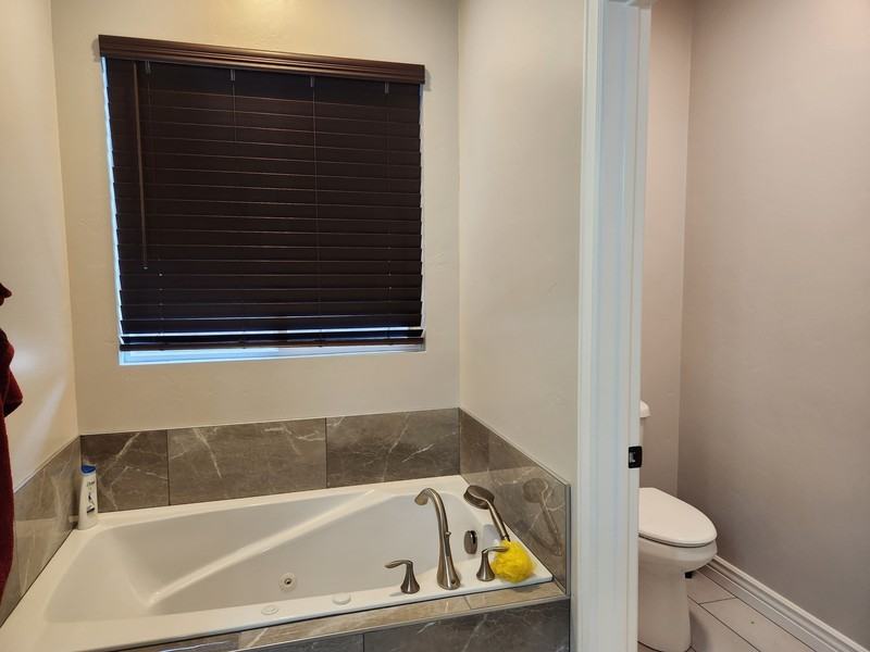 1175 S Main St - Photo 4 of 38