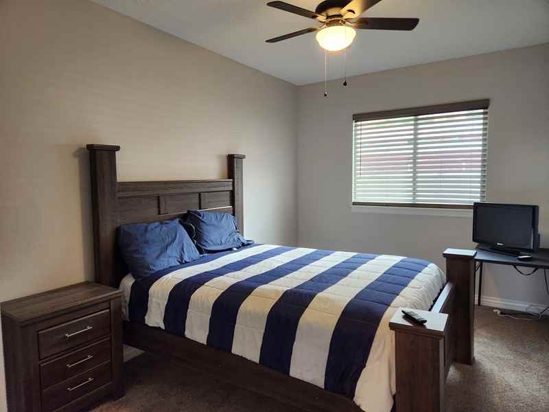 1175 S Main St - Photo 5 of 38
