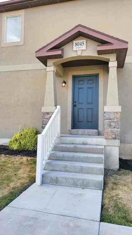 8045 N Plum Creek Dr #F1 - Photo 2 of 50