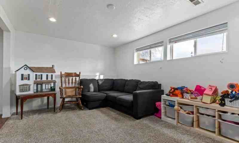 3668 Ws - Photo 3 of 13