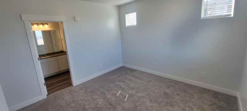 13536 S Poole Dr - Photo 4 of 12