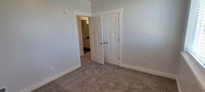 13536 S Poole Dr - Photo 6 of 12
