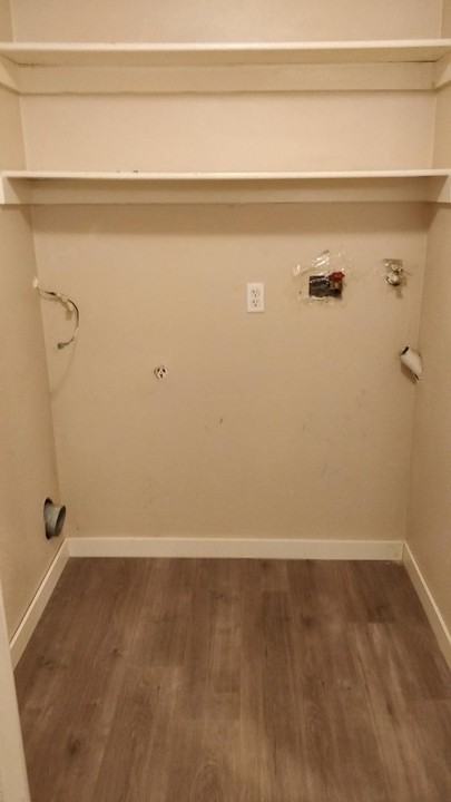 3847 W Benview Ave - Photo 5 of 13
