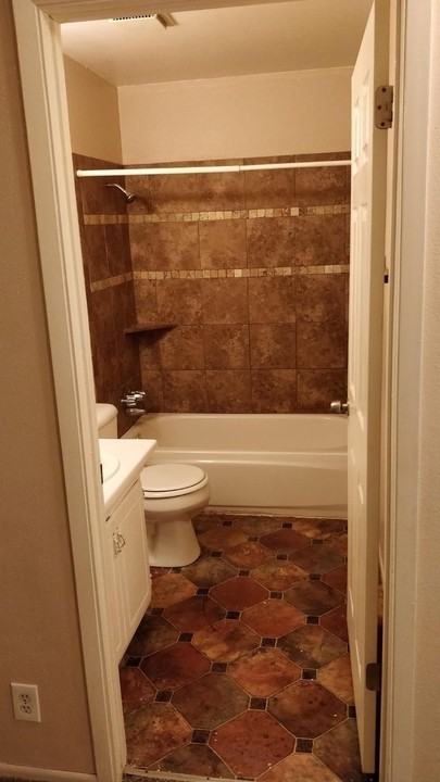 3847 W Benview Ave - Photo 6 of 13