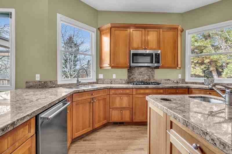 601 D St - Photo 4 of 24
