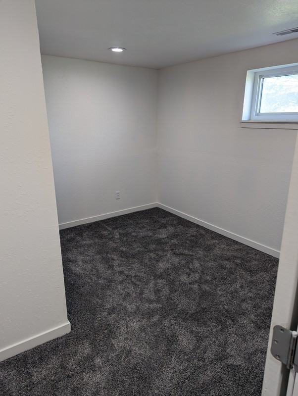 1760 Nw - Photo 7 of 11