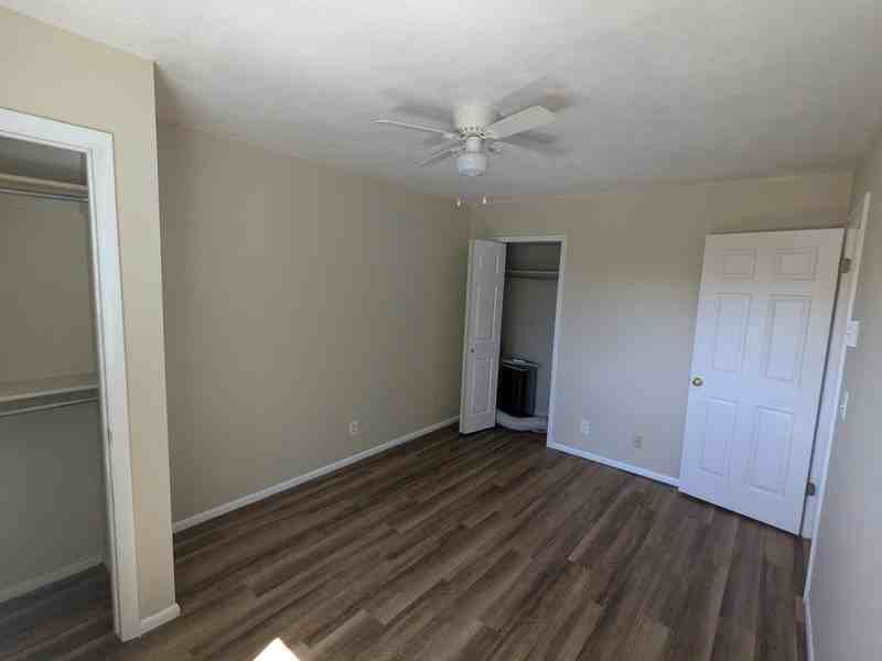 217 S Foss St #E301 - Photo 3 of 43
