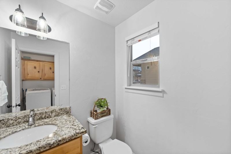 7102 N Mohican Dr - Photo 4 of 21