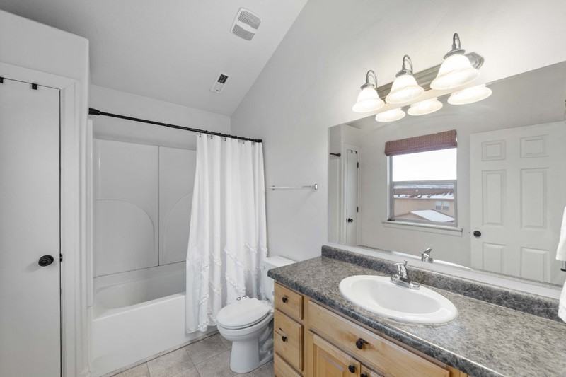 7102 N Mohican Dr - Photo 5 of 21