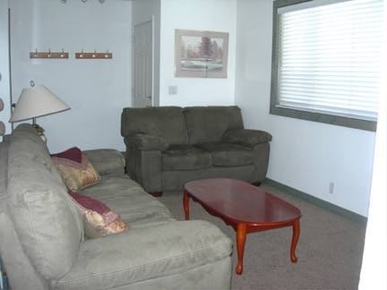 7818 S Chadbourne Dr - Photo 5 of 22