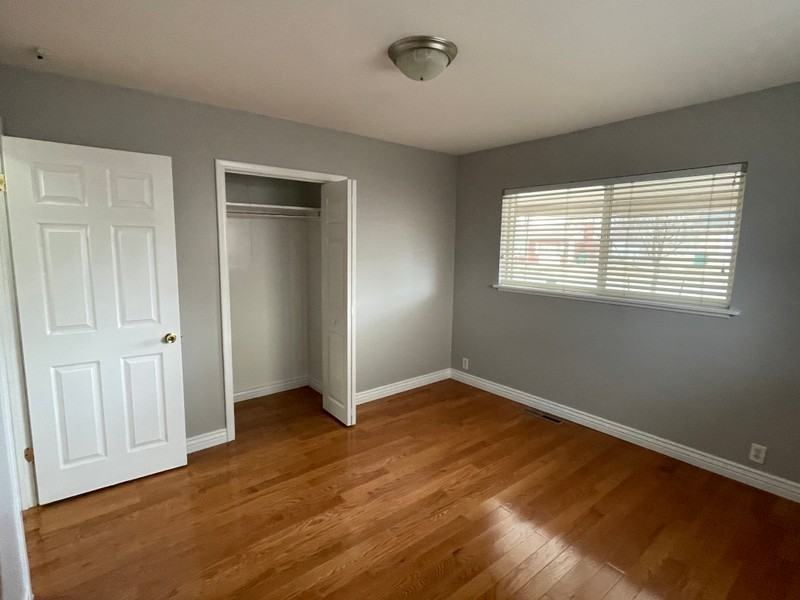 974 Egan St - Photo 7 of 11