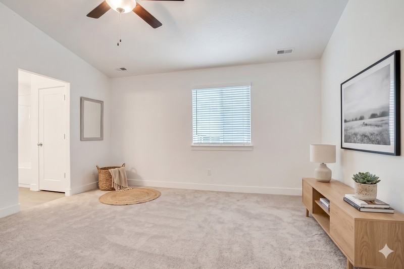 7243 N Silver Spring Way - Photo 5 of 5