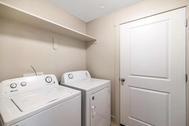 154 7th St #302 - Photo 3 of 20