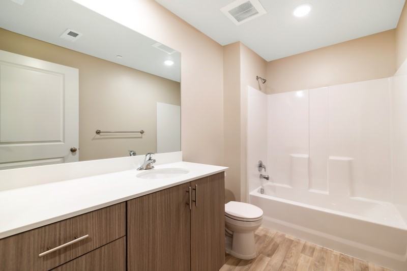 154 7th St #302 - Photo 6 of 20