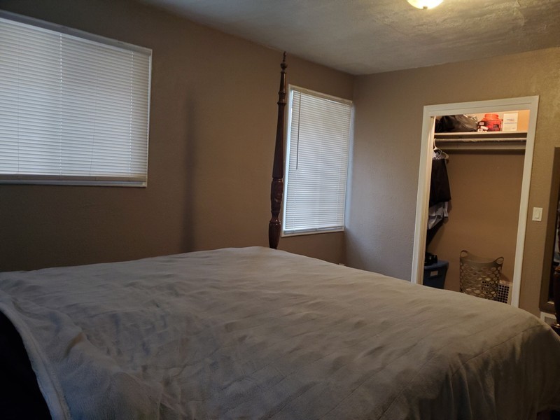 2767 Monroe Blvd - Photo 2 of 41