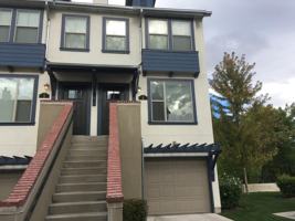 featured image of 420 N Main St #4
