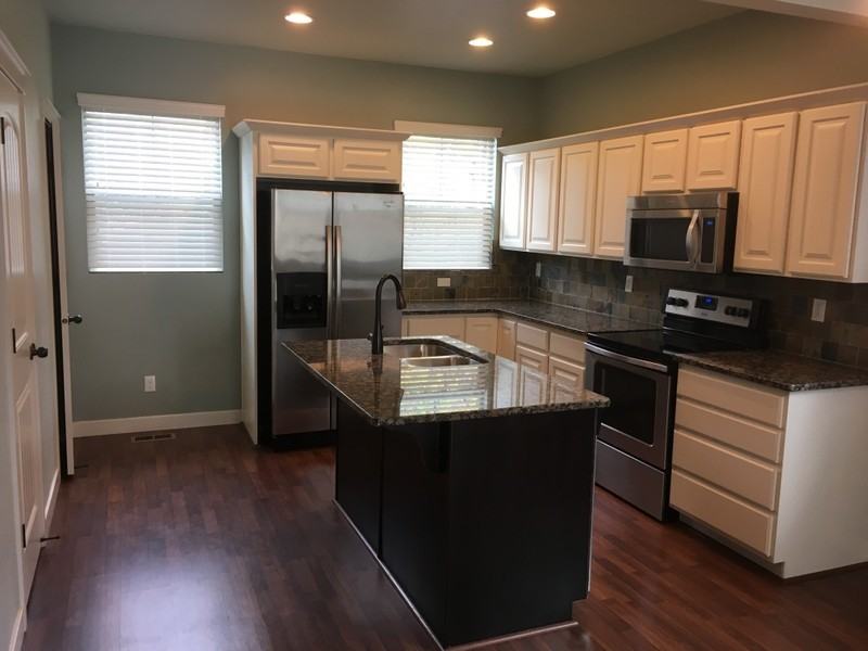 420 N Main St #4 - Photo 3 of 13