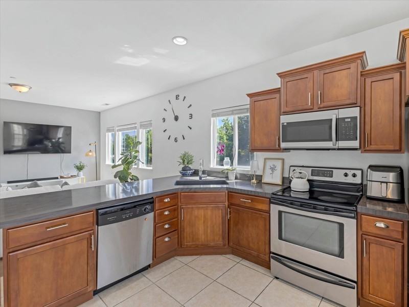 114 E Bella Monte Dr - Photo 3 of 23