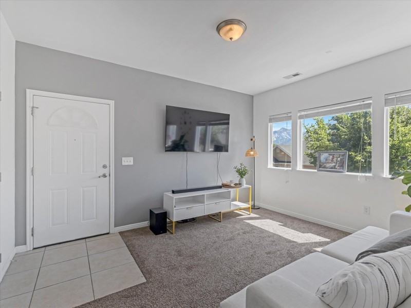 114 E Bella Monte Dr - Photo 7 of 23